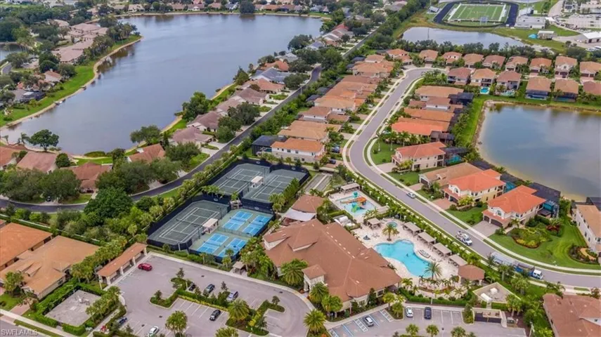 13663  Mandarin  CIR, Naples, FL 34109