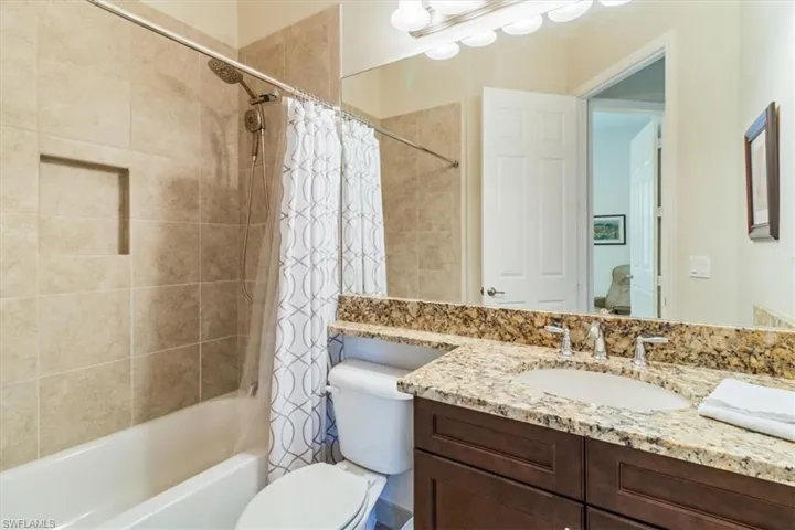 13663  Mandarin  CIR, Naples, FL 34109
