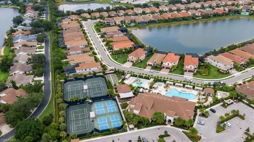 13663  Mandarin  CIR, Naples, FL 34109