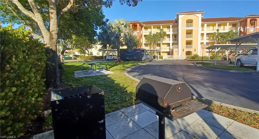 6824  Sterling Greens  PL, Naples, FL 34104