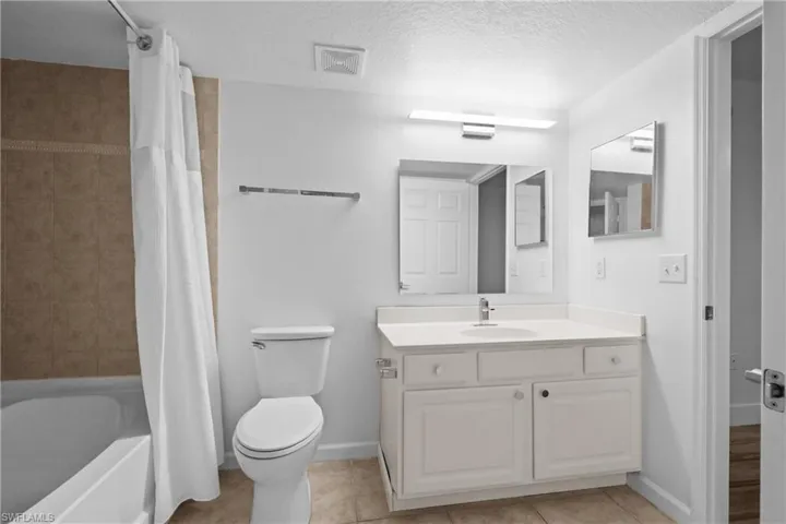4122 Residence Dr # 104, Fort Myers Fl 33901