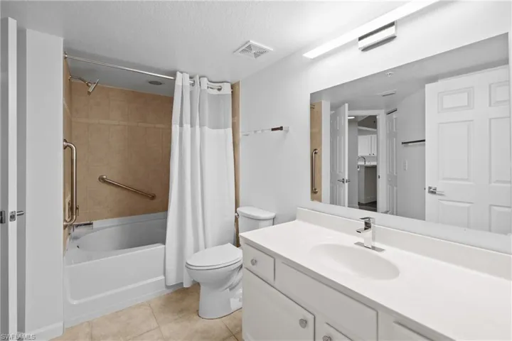 4122 Residence Dr # 104, Fort Myers Fl 33901