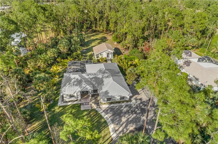 Aerial view of property and surrounding area