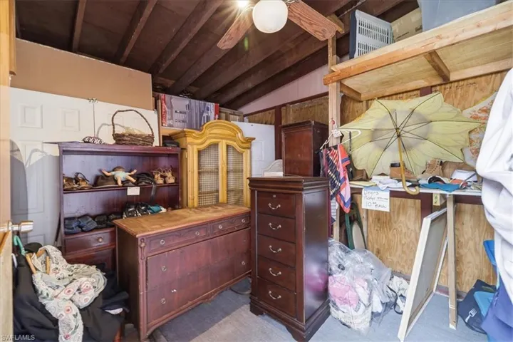 Storage unit next to atrium