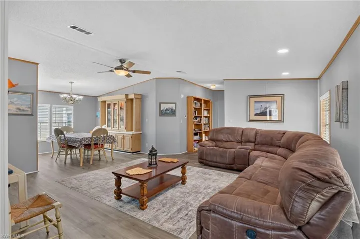14505 Nathan Hale Ln 475, North Fort Myers, Florida 33917
