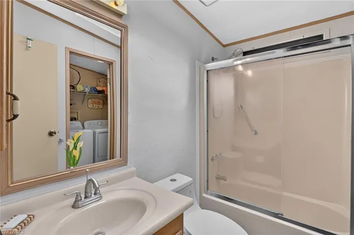 14505 Nathan Hale Ln 475, North Fort Myers, Florida 33917