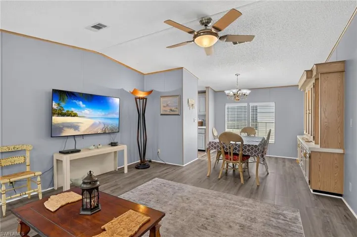 14505 Nathan Hale Ln 475, North Fort Myers, Florida 33917