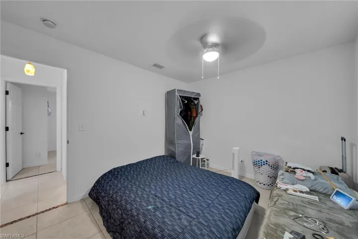 4115 Sw 1st Ave, Cape Coral, Florida 33914