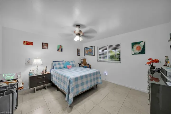 4115 Sw 1st Ave, Cape Coral, Florida 33914