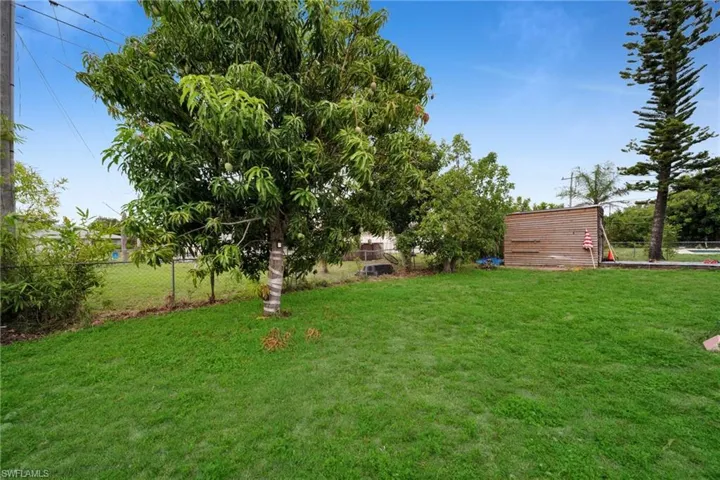 4115 Sw 1st Ave, Cape Coral, Florida 33914