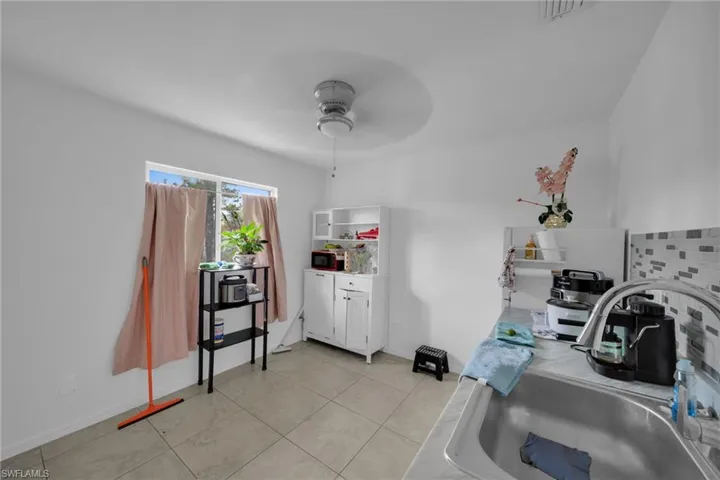 4115 Sw 1st Ave, Cape Coral, Florida 33914