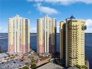 2743  1st  ST, Fort Myers, FL 33916