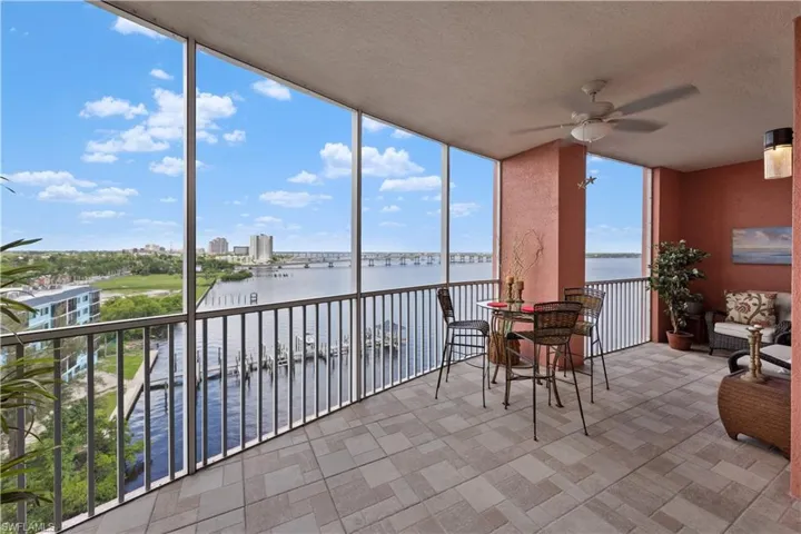 2743  1st  ST, Fort Myers, FL 33916