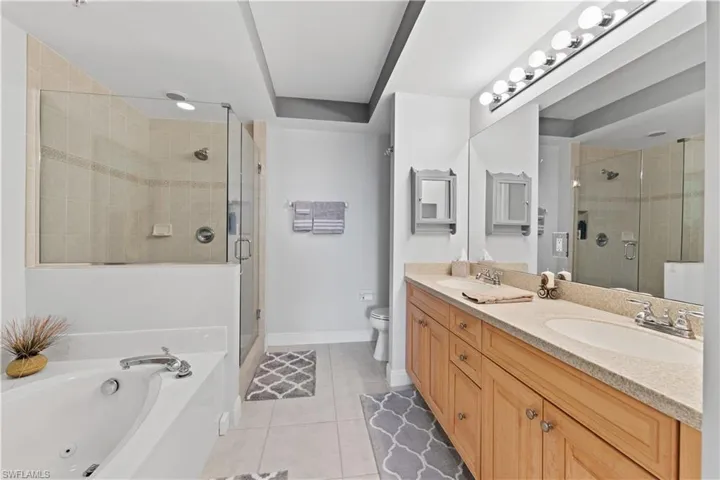 2743  1st  ST, Fort Myers, FL 33916