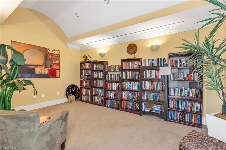 2743  1st  ST, Fort Myers, FL 33916