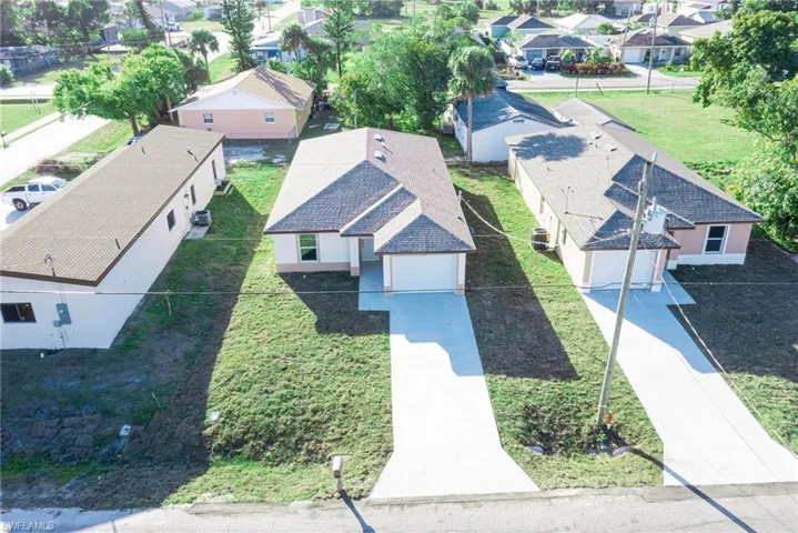 2122  French  ST, Fort Myers, FL 33916