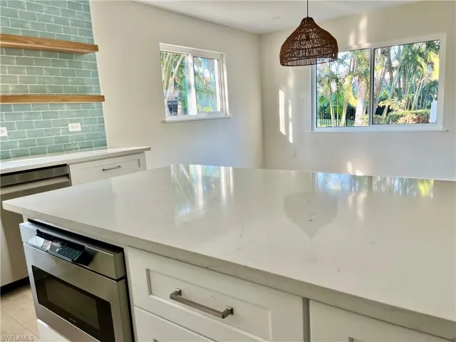 4170  Crayton  RD, Naples, FL 34103