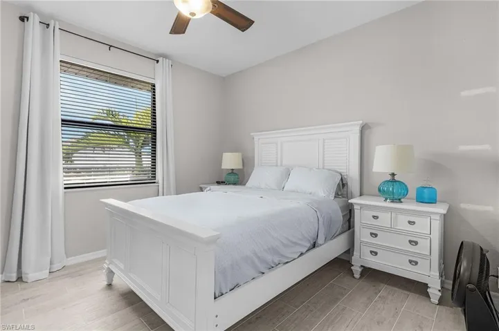 large bedroom with en-suite and walk-in closet