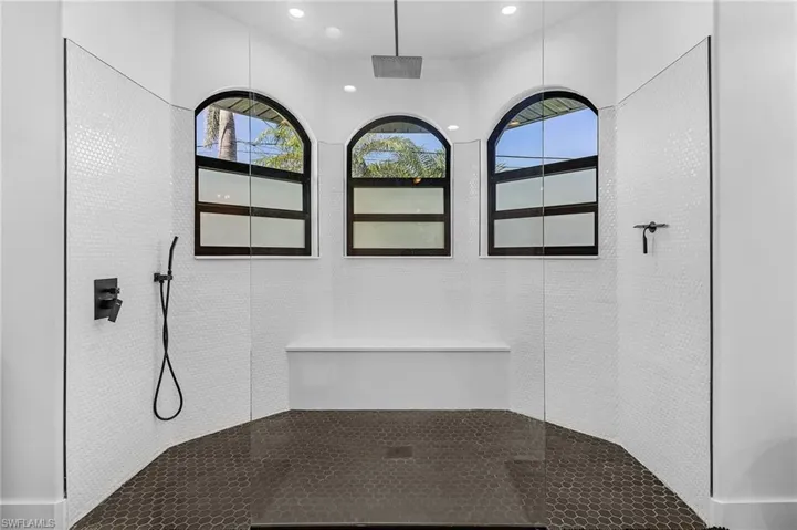 primary en-suite