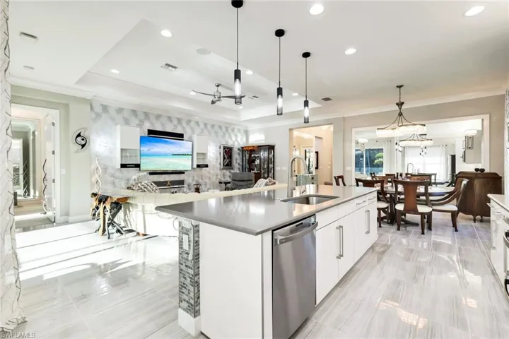28560  Twain  DR, Bonita Springs, FL 34135