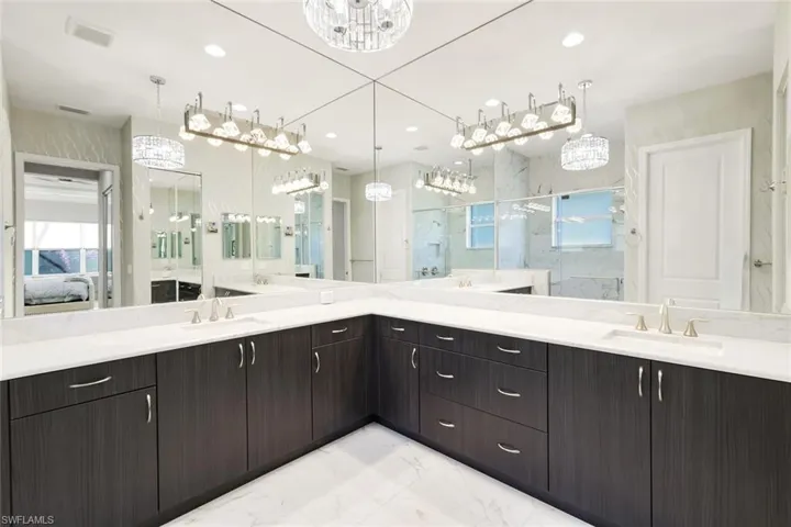 28560  Twain  DR, Bonita Springs, FL 34135