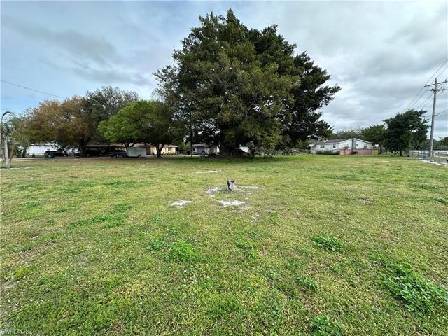 2404  Lake Trafford  RD, Immokalee, FL 34142