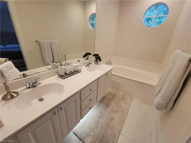 3536 Islandwalk Cir, Naples, Florida 34119