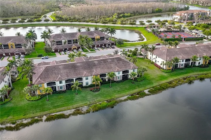 9517  Avellino  WAY, Naples, FL 34113