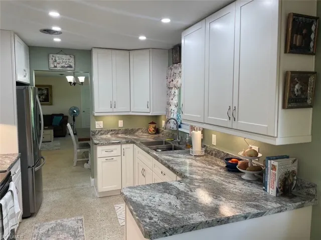 17100 E Lake  DR, North Fort Myers, FL 33917