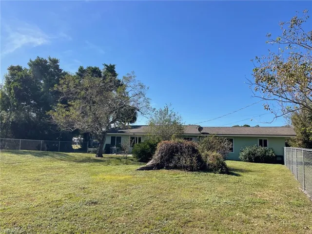 17100 E Lake  DR, North Fort Myers, FL 33917
