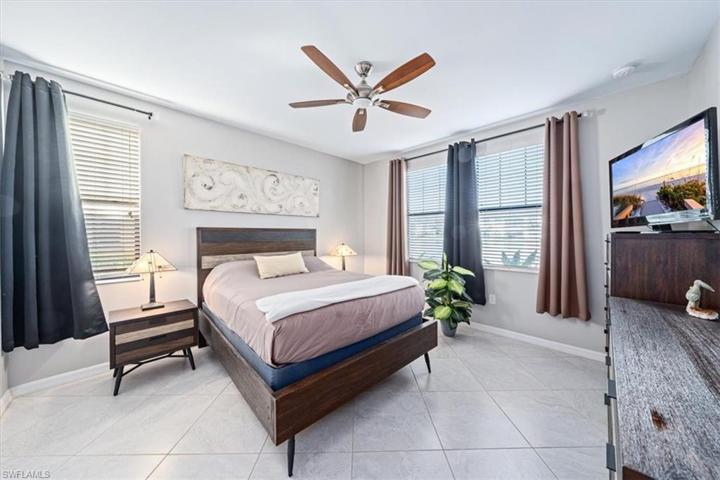 Master Bedroom - curtains excluded