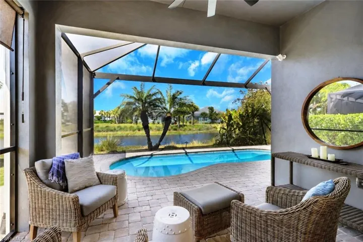 7022 Dominica Dr, Naples, Florida 34113