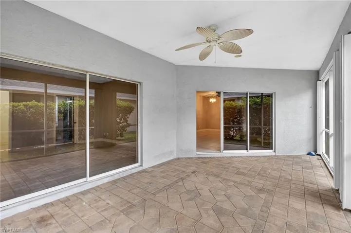 657 109th Ave N, Naples, Florida 34108