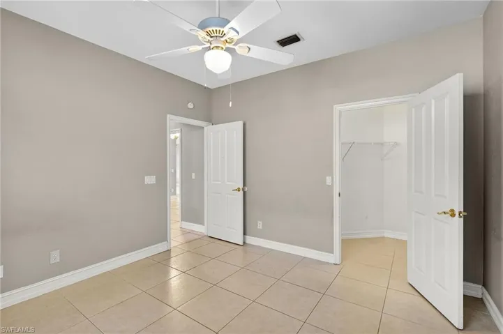657 109th Ave N, Naples, Florida 34108