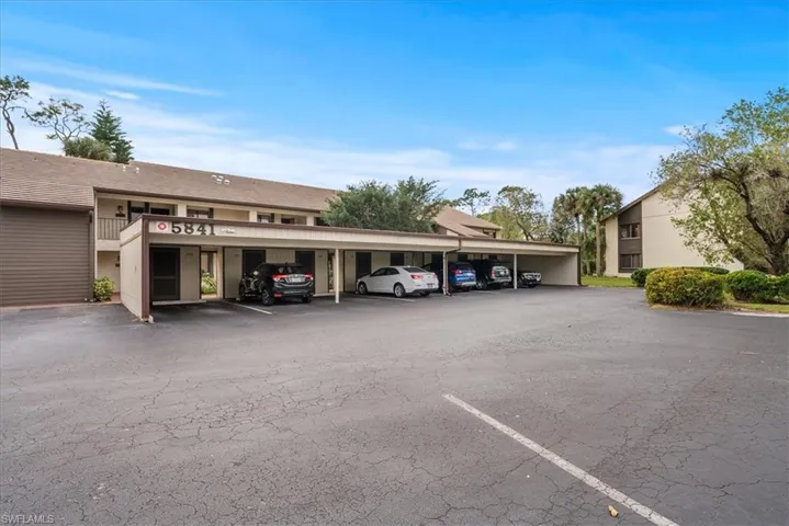 5841  Rattlesnake Hammock  RD, Naples, FL 34113