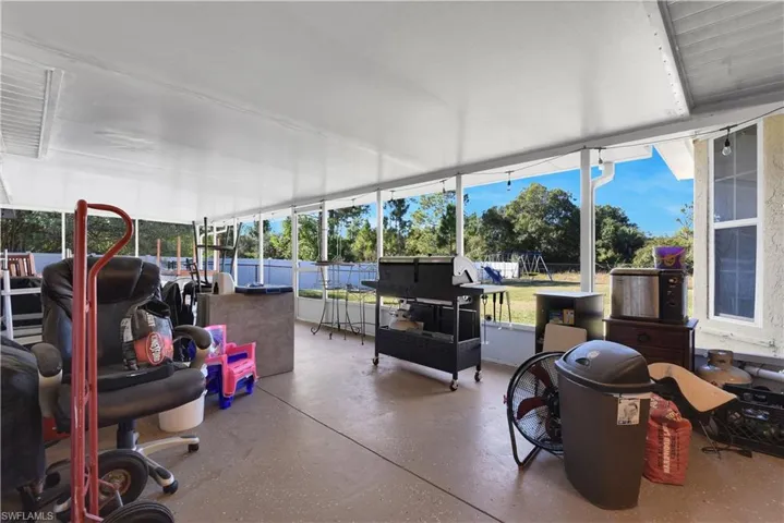 521 Grant Ave, Lehigh Acres, Florida 33972