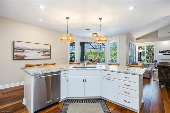 807  Turkey Oak  LN, Naples, FL 34108