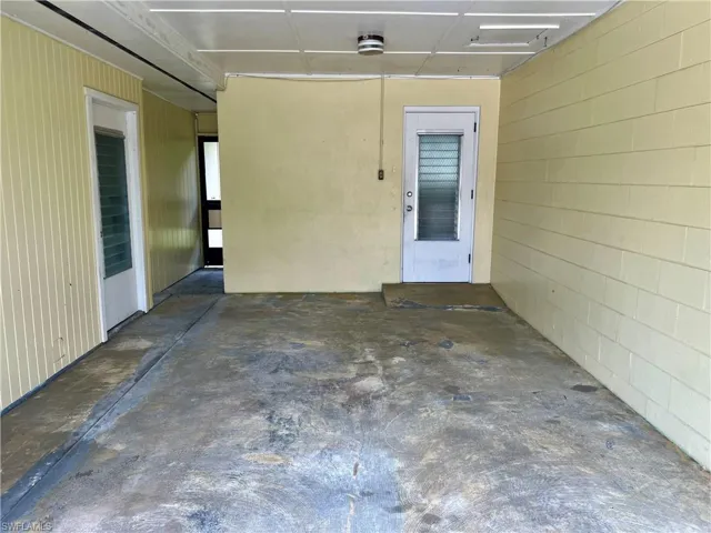 807  Laredo  AVE, Lehigh Acres, FL 33936