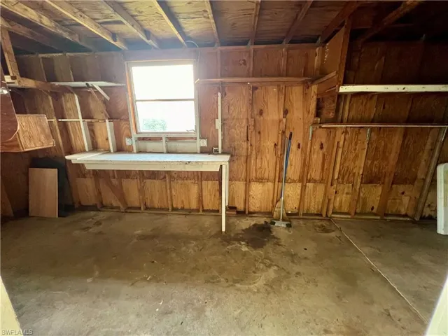 807  Laredo  AVE, Lehigh Acres, FL 33936