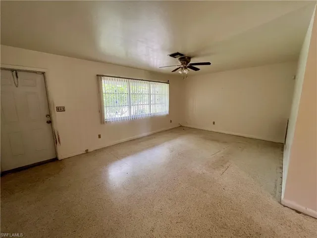 807  Laredo  AVE, Lehigh Acres, FL 33936