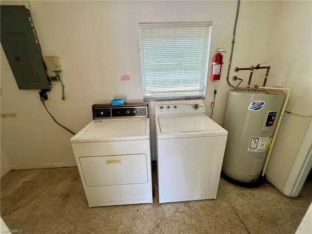 807  Laredo  AVE, Lehigh Acres, FL 33936