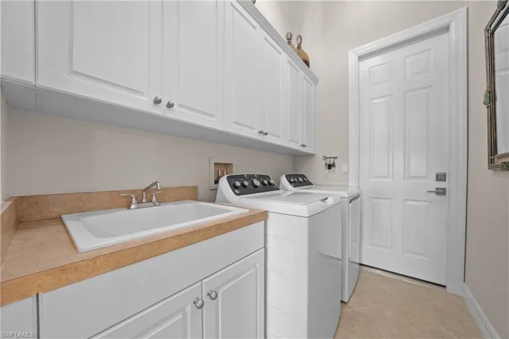 28241 L Burton Fletcher Ct, Bonita Springs, Florida 34135