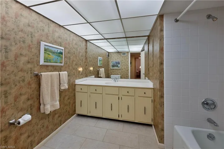 112 Wilderness Dr # 224, Naples, Florida 34105