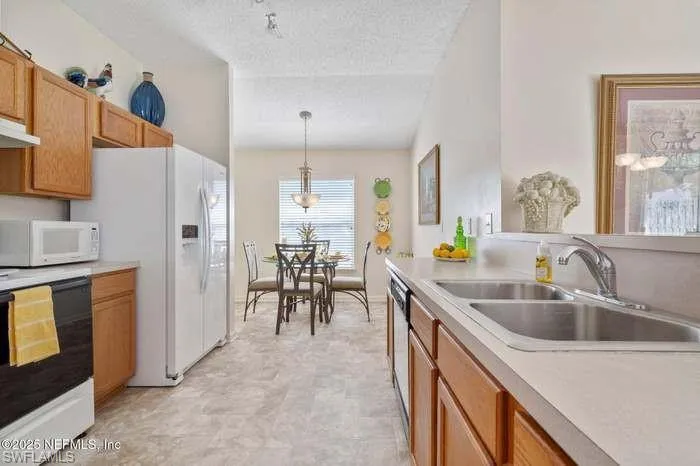 10018 Govern Ln, Jacksonville, Florida 32225