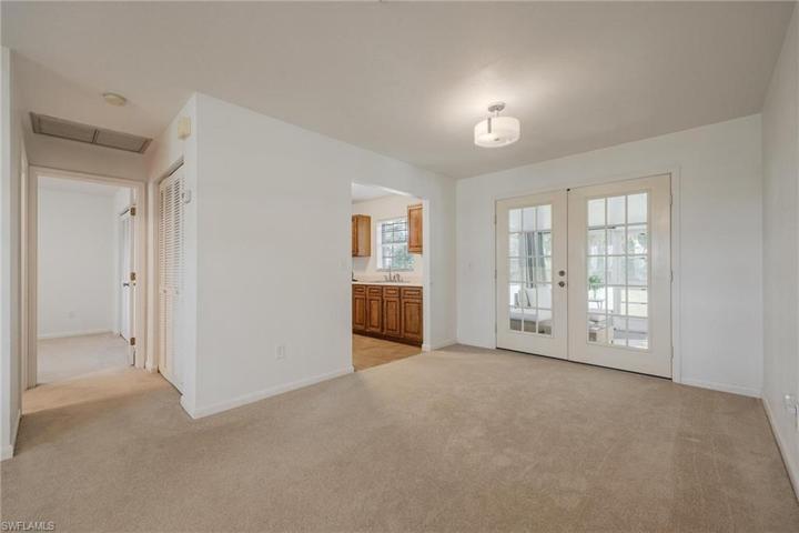 141  Florida  ST, LABELLE, FL 33935