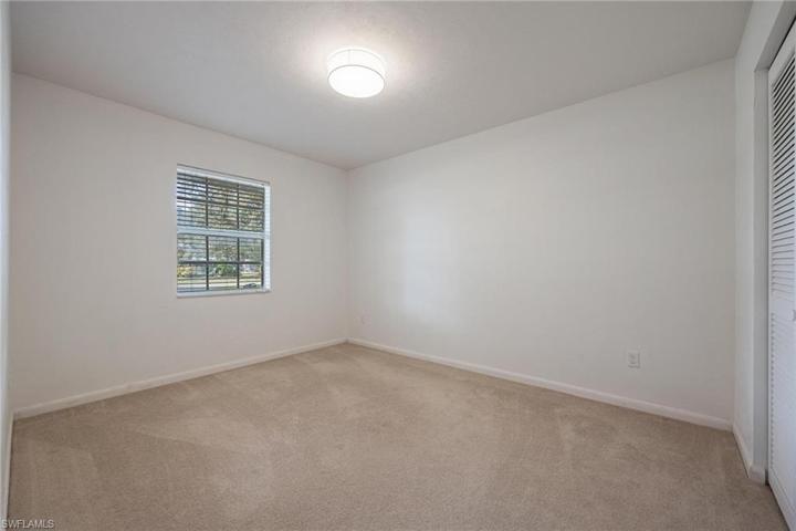 141  Florida  ST, LABELLE, FL 33935
