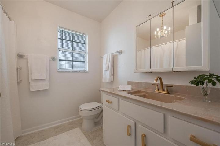141  Florida  ST, LABELLE, FL 33935