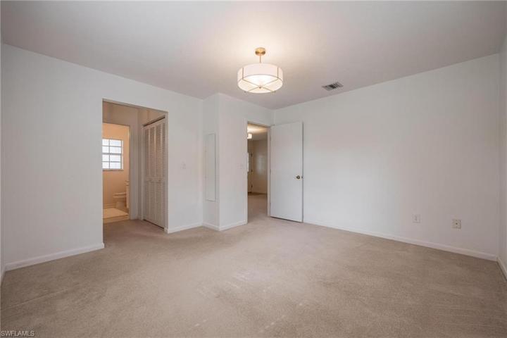141  Florida  ST, LABELLE, FL 33935