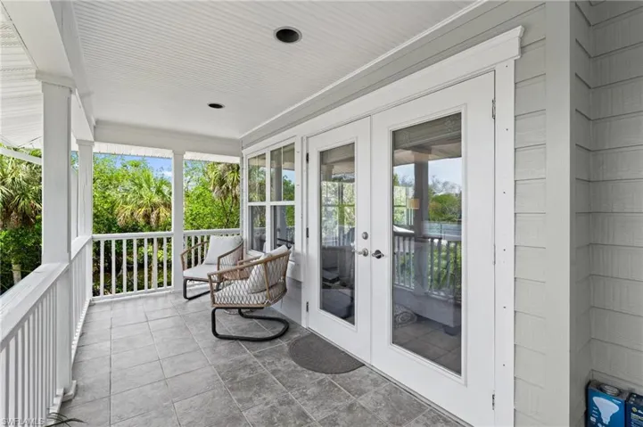 18250 Parkridge Ct, Fort Myers, Florida 33908