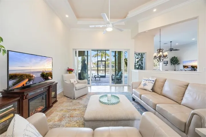 3984  Stonesthrow  CT, Naples, FL 34109